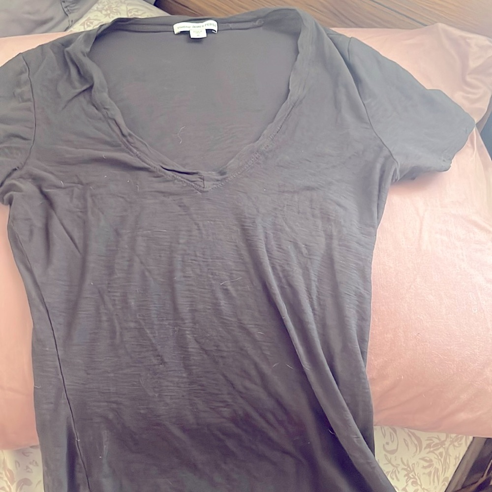 Size 0 James Perse black shirt